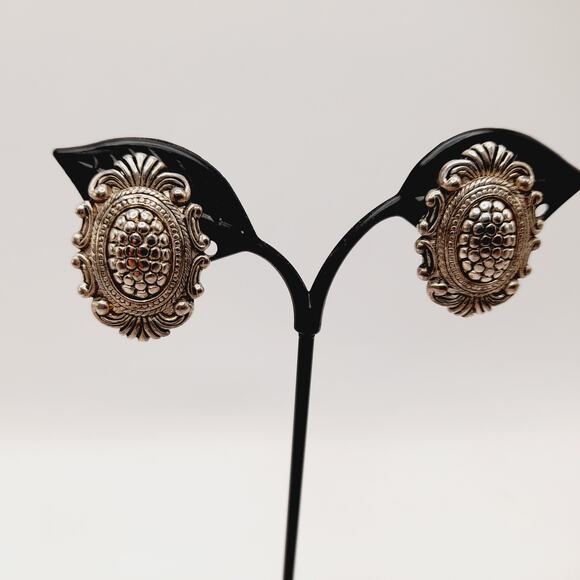 Vintage Ornate Silver Tone Clip On Earrings, 1 1/8 Inch - Picture 5 of 10